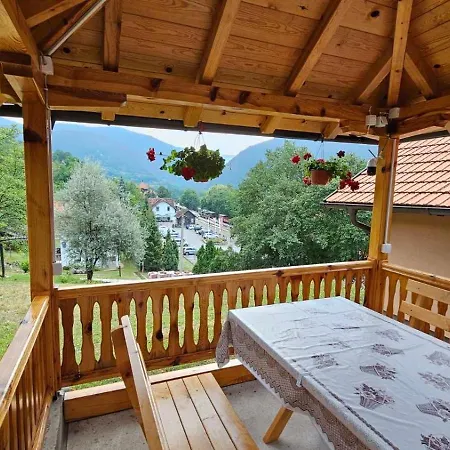 Maksimovic Apartament *